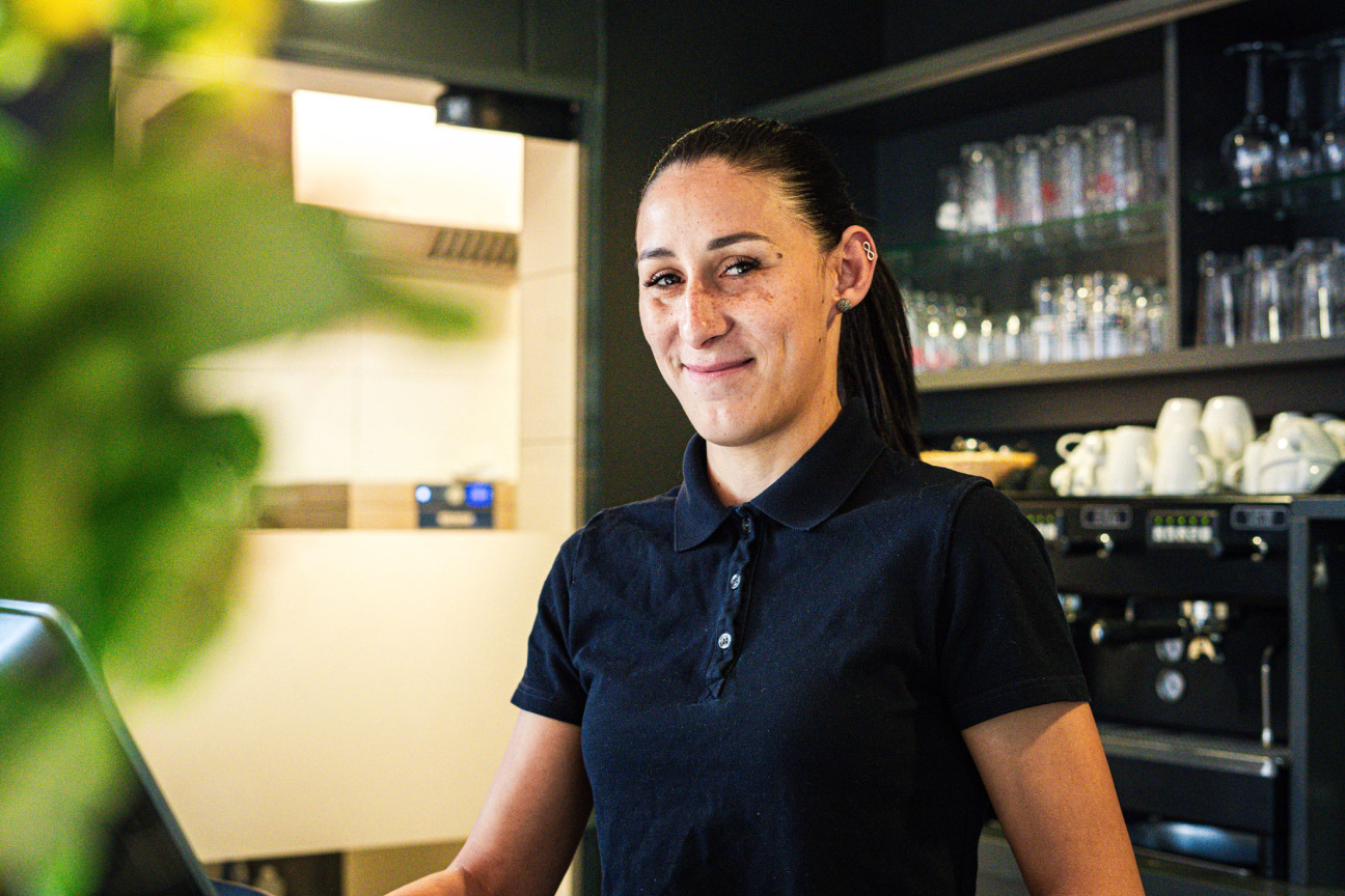 emser therme jobs service restaurant halberts